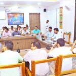मुख्यमंत्री के प्रस्तावित दौरे को लेकर जिलाधिकारी ने की समीक्षा बैठक