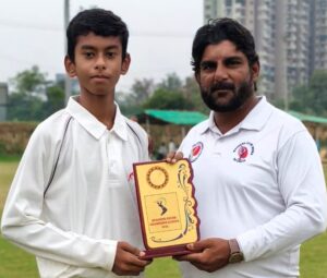 माधविक वशिष्ठ की शानदार गेंदबाजी की बदौलत जीएमएस स्पोर्ट्स अकादमी की शानदार जीत